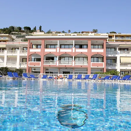 Pierre & L'ange Gardien Aparthotel 3*