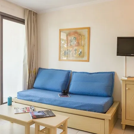 Pierre & L'ange Gardien Aparthotel 3*
