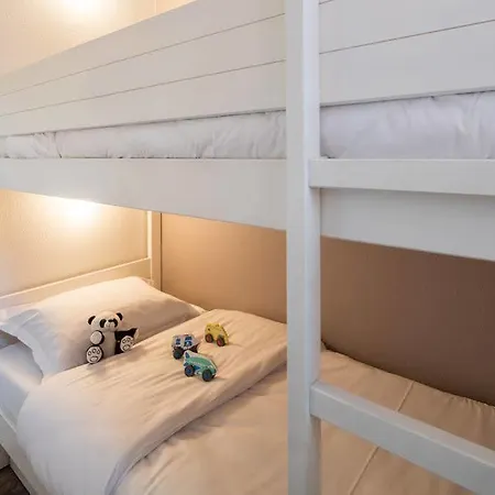 Pierre & L'ange Gardien Aparthotel 3*