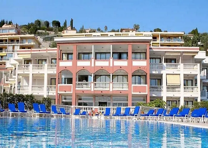 Pierre & L'ange Gardien Βιλφράνς-συρ-Μερ