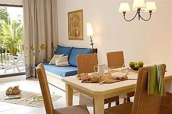 Ξενοδοχείο με διαμερίσματα Pierre & L'ange Gardien 3*